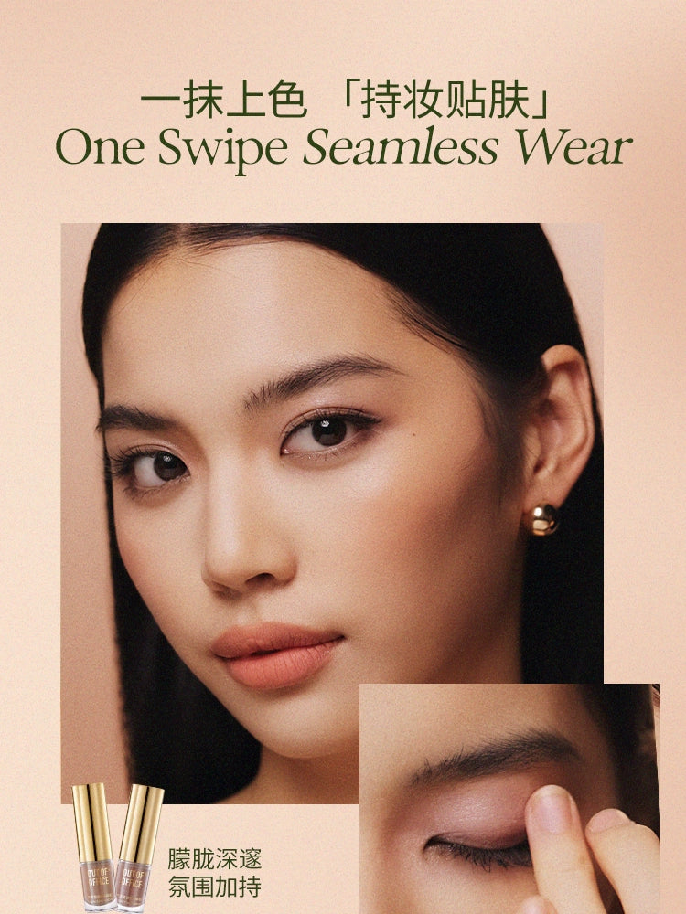 OUT OF OFFICE LIQUID EYESHADOW