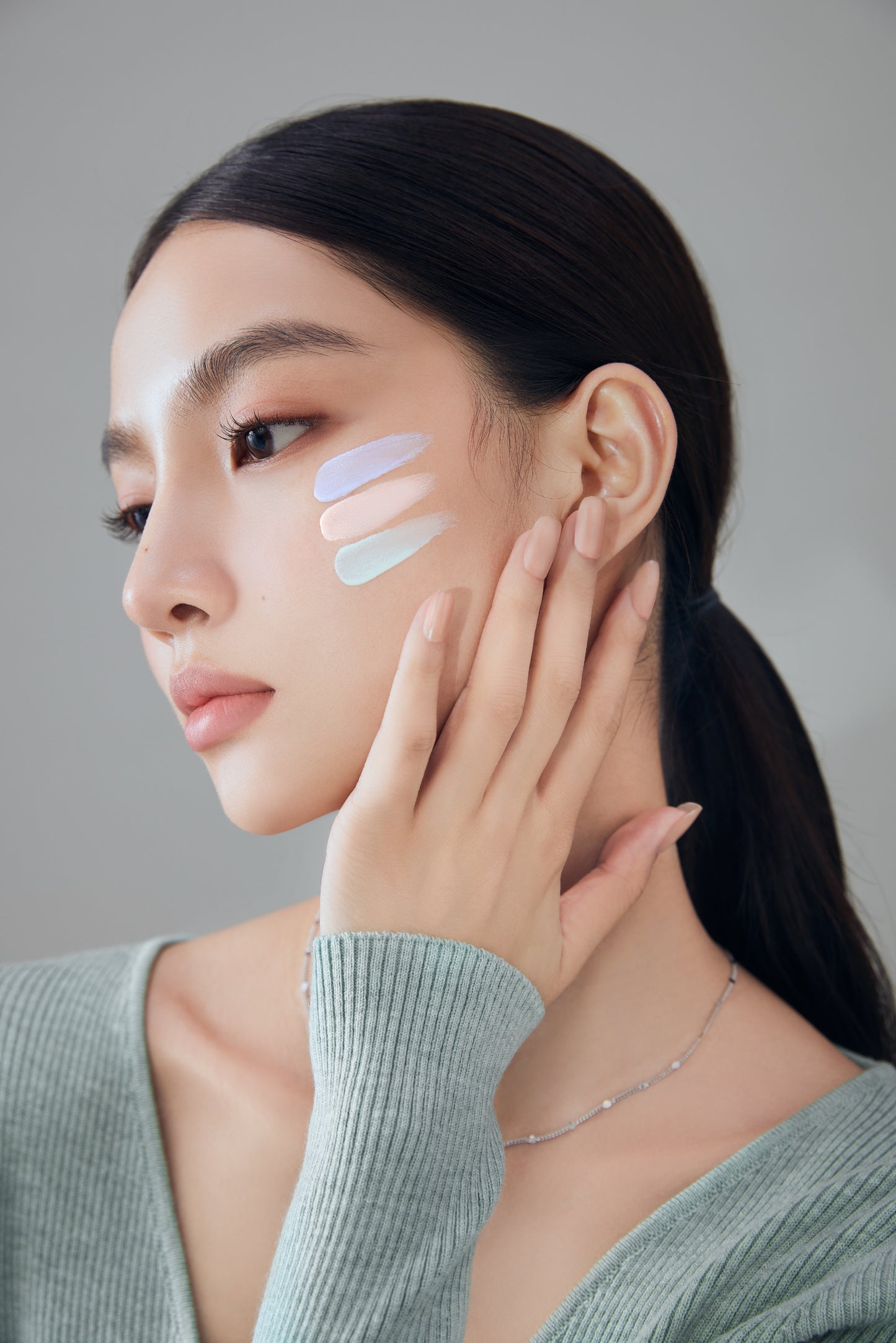 UNNY AIRY MOISTURSING UV SHIELD BASE CORRECTOR
