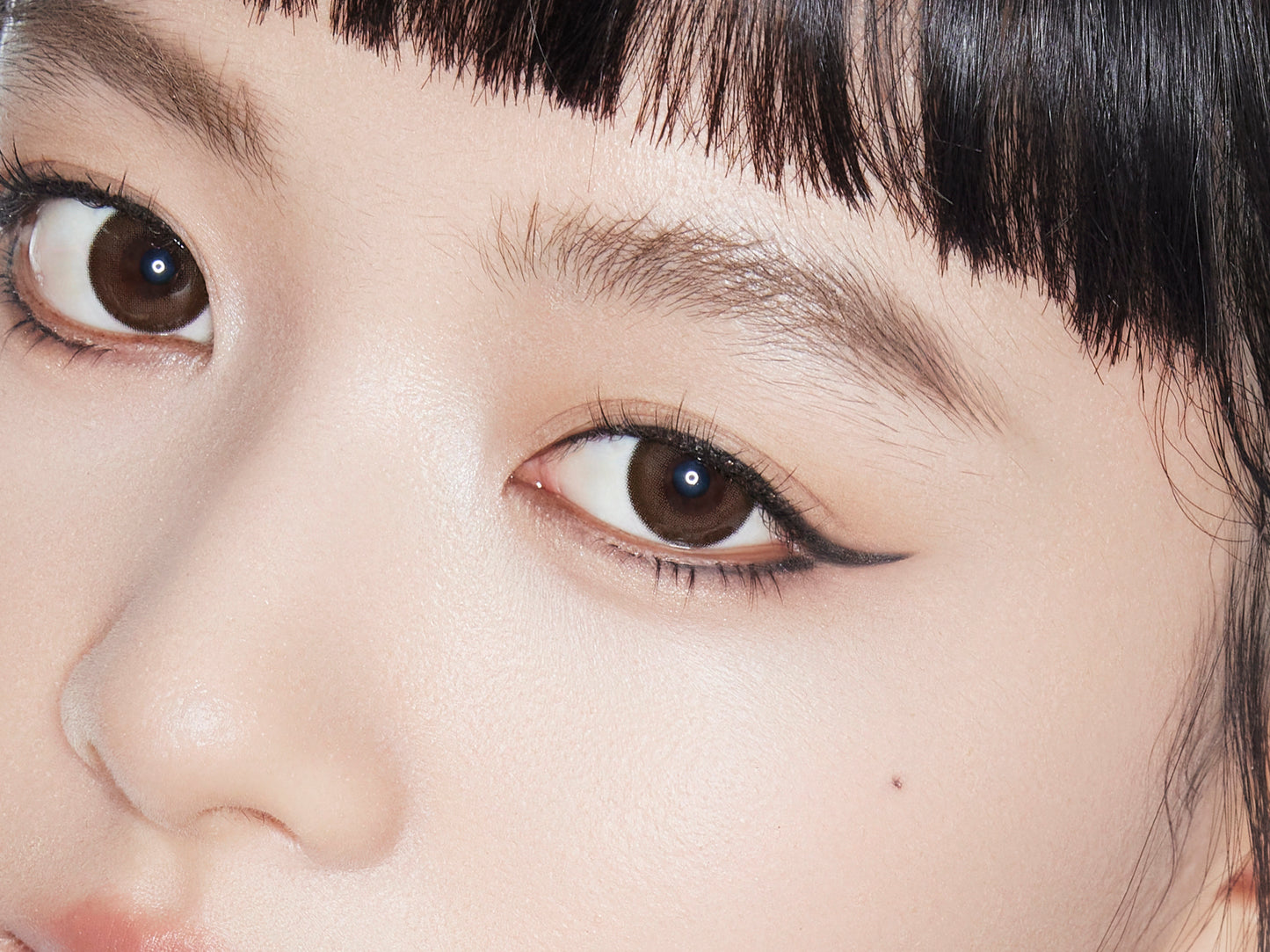 UNNY SLIM COLOR EYELINER