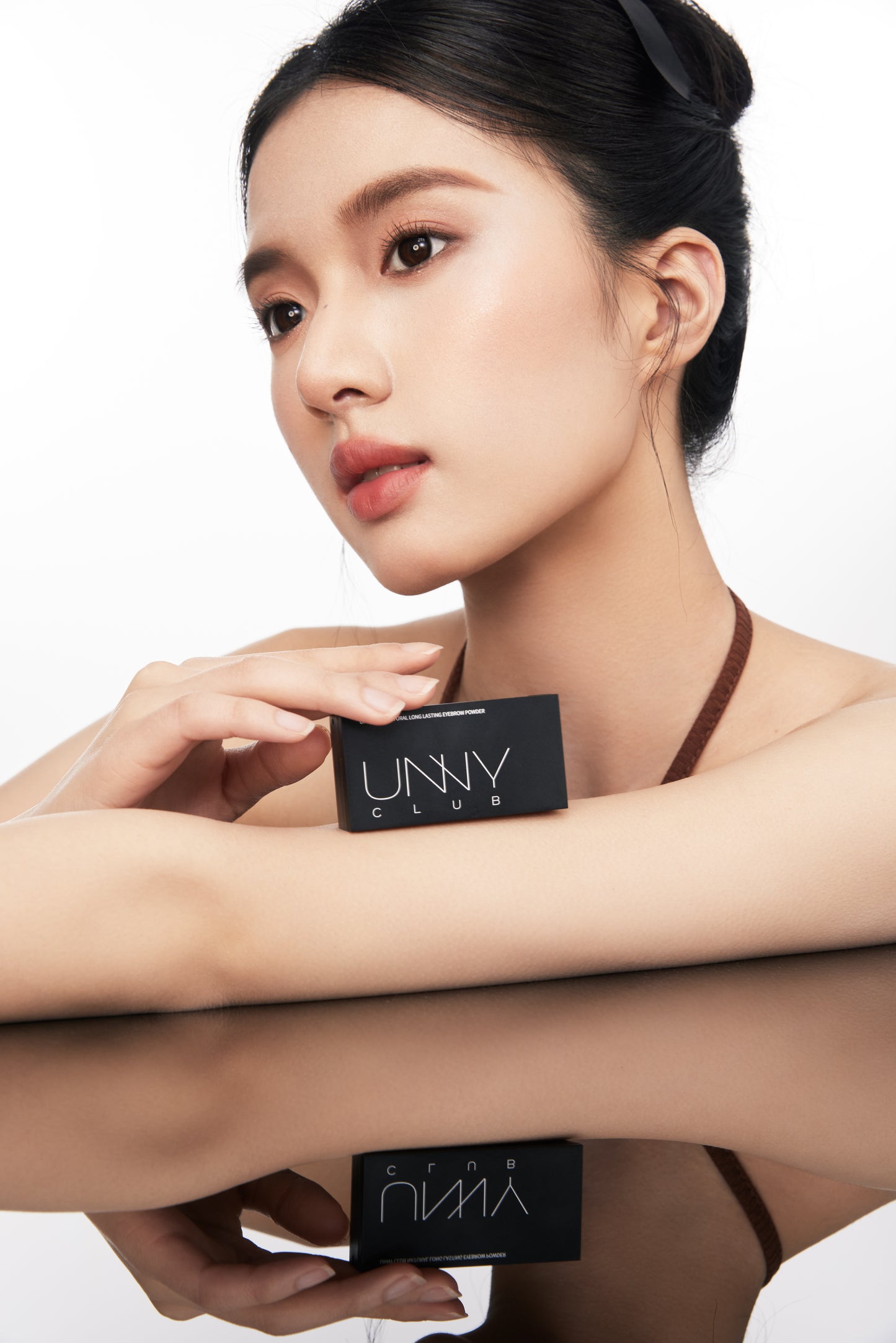 UNNY NATURAL LONGLASTING EYEBROW POWDER