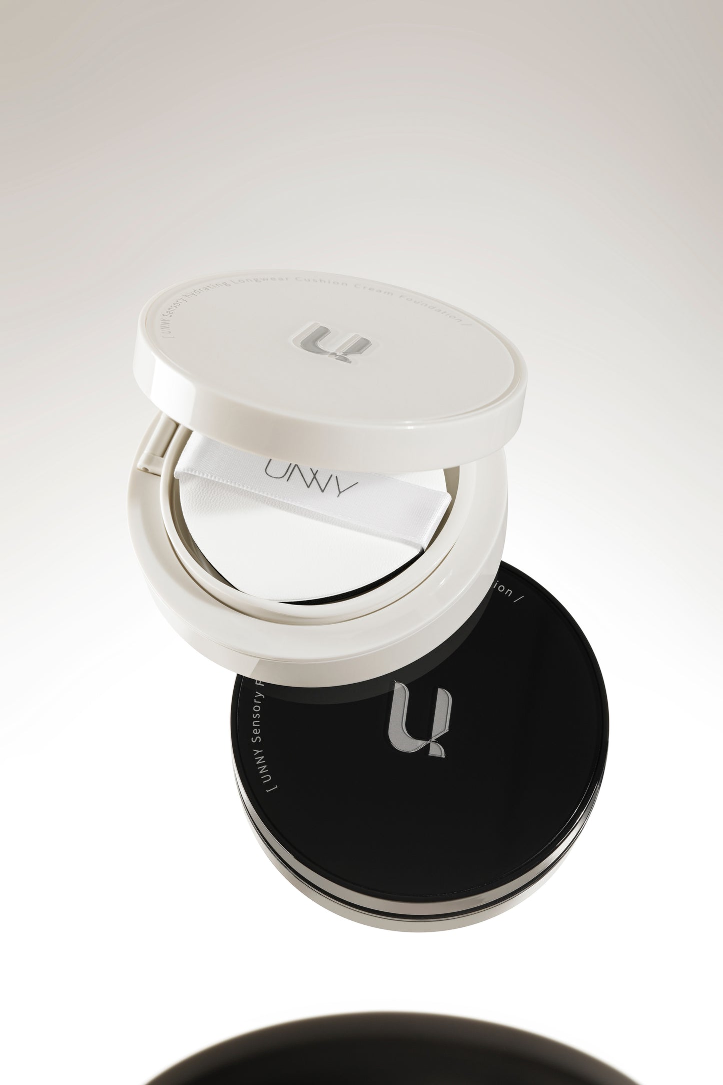 UNNY SENSORY HYDRATING LONGWEAR CUSHION CREAM FOUNDATION