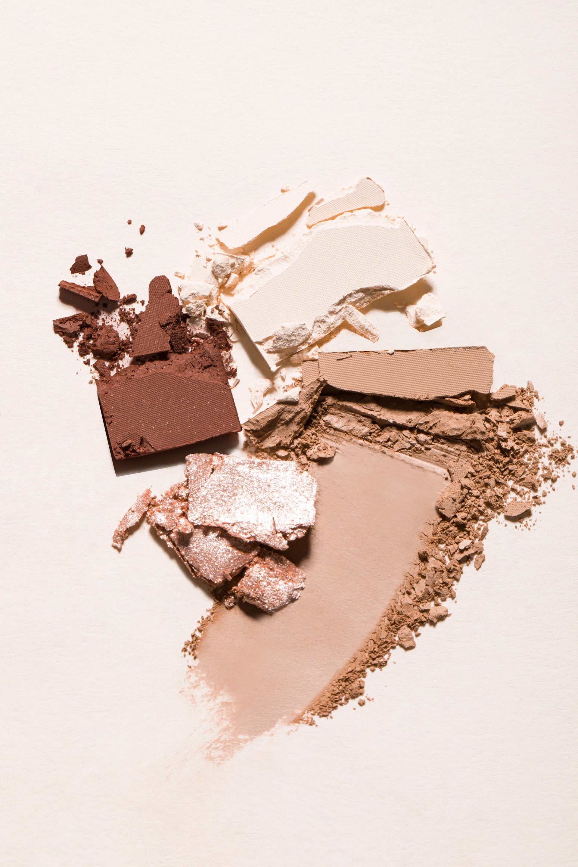 UNNY SOFT POLY CHROME EYE SHADOW PALETTE