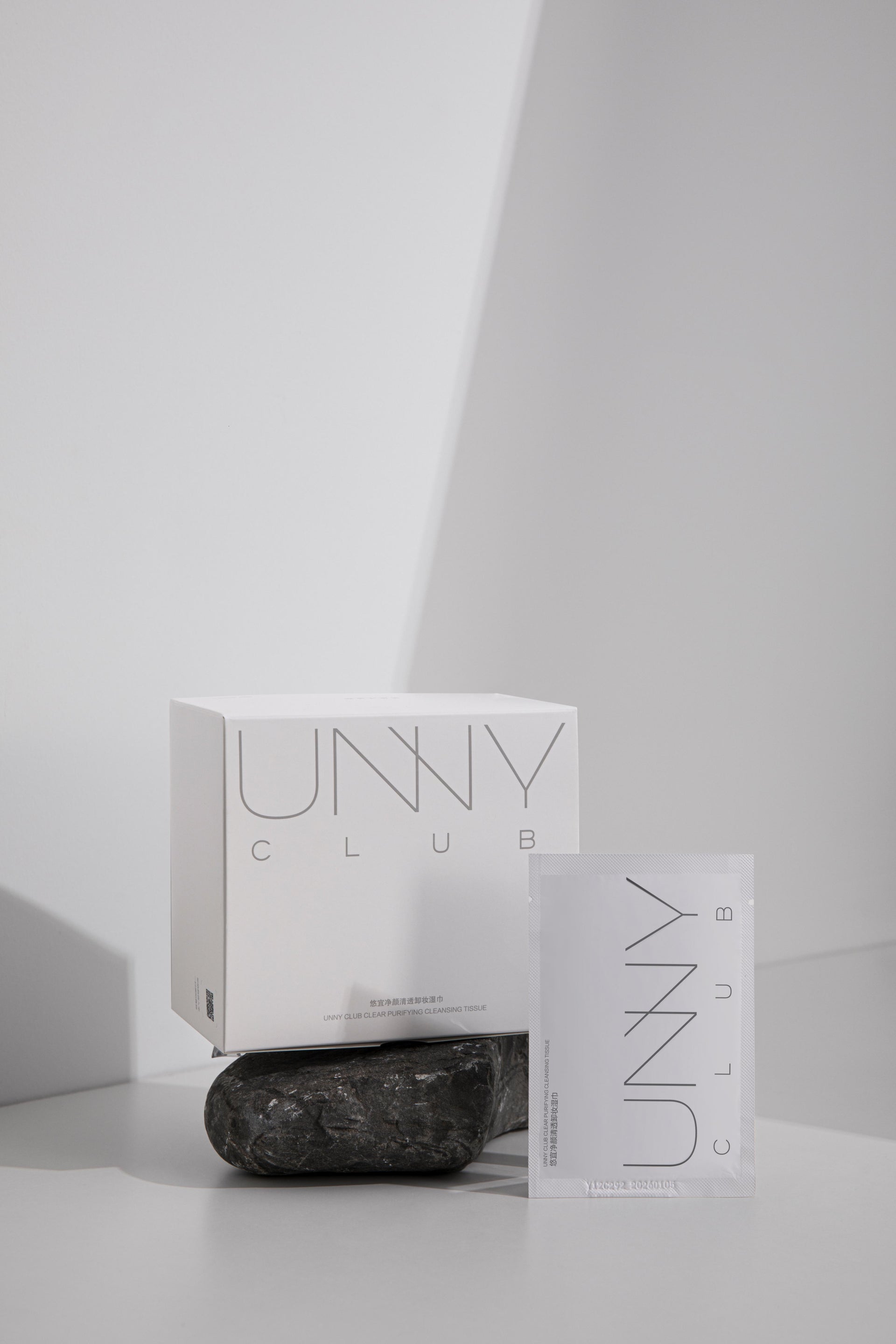 UNNY WATERY MAKEUP REMOVER WIPE