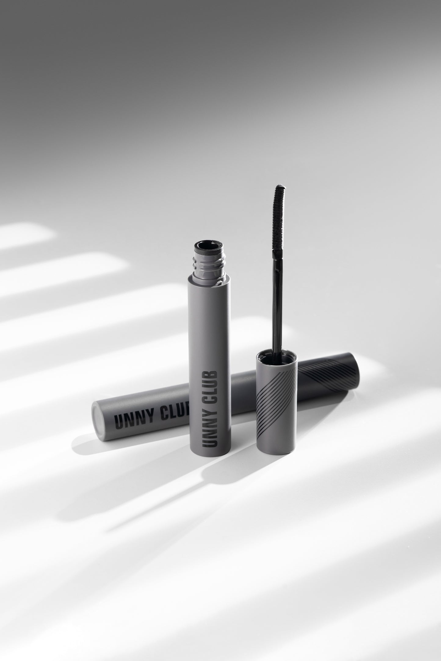 UNNY MASCARA AIR LENGTHENING & LASH VOLUME